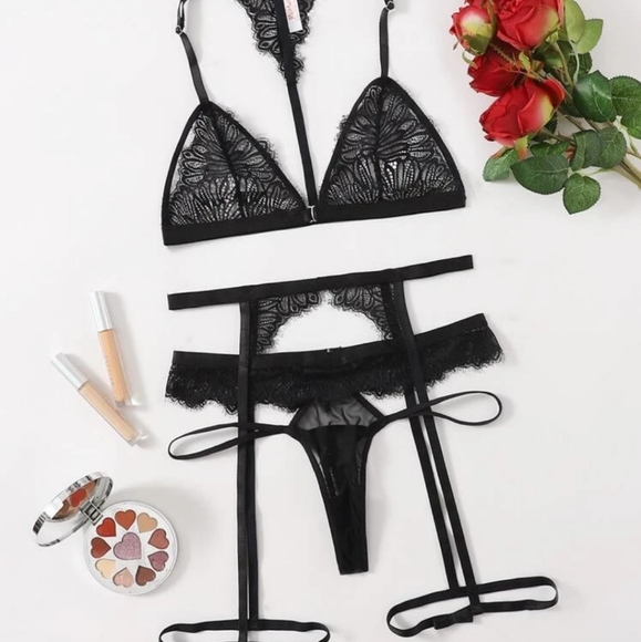 Brand new 3 piece lingerie set - Picture 4 of 4